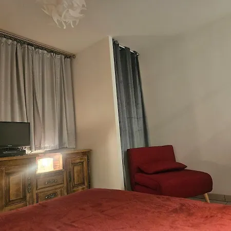 Au Calme En Pleine Nature, A 5 Min De Pau Buros