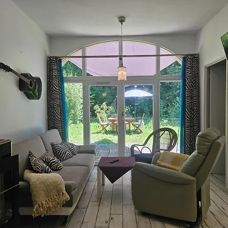 公寓 Beautiful With Private Garden *